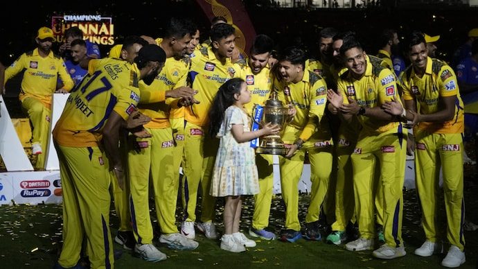 Chennai Super Kings Win Record-Equaling Fifth IPL Title